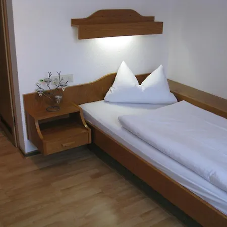 Zur Krone Weisenbach